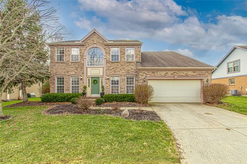 1586 Heritage Lake Dr, Centerville, OH, 45458-3949 | Card Image