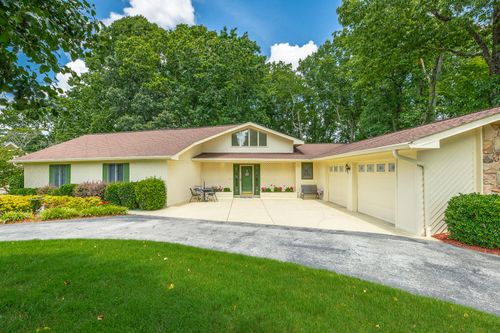 6422 Lake Shadows Circle, Hixson, TN, 37343 | Card Image