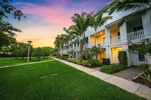 7085 Edison Pl, Palm Beach Gardens, FL, 33418-6057 | Card Image