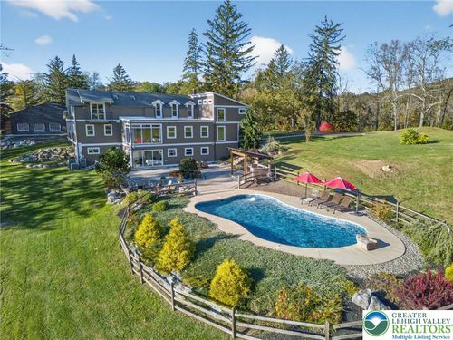 4572 Limeport Pike, Zionsville, PA, 18092-2612 | Card Image