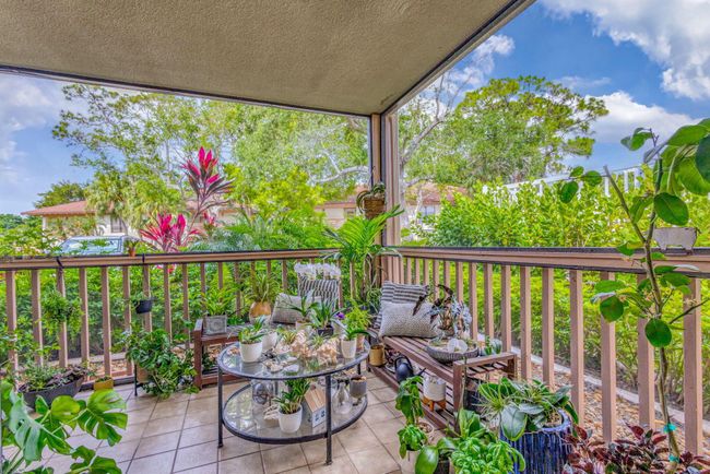 405 Brackenwood Ln S, Condo with 2 bedrooms, 2 bathrooms and null parking in Palm Beach Gardens FL | Image 48
