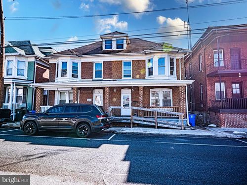 404 Mitchell Ave, HAGERSTOWN, MD, 21740-3747 | Card Image