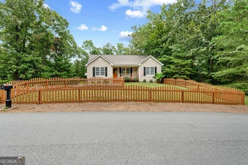 105 Royal Oaks Ln, Dahlonega, GA, 30533-8764 | Card Image