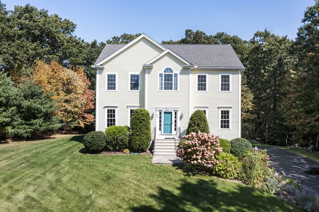 Samuel Dr, Whitinsville, MA 01588