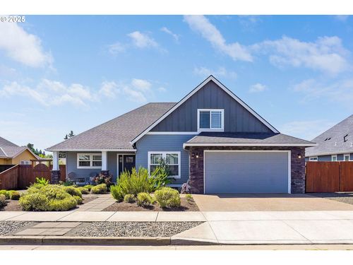 960 Grant St, Mount Angel, OR, 97362-3501 | Card Image