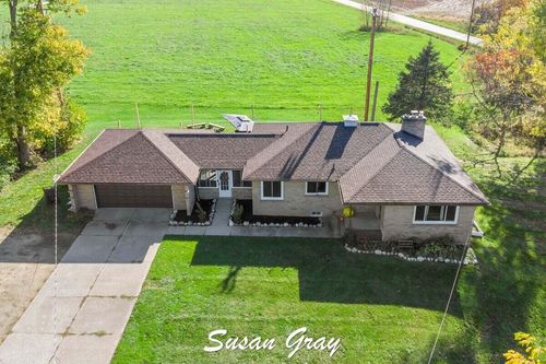 5996 Leonard St, Coopersville, MI, 49404-9452 | Card Image