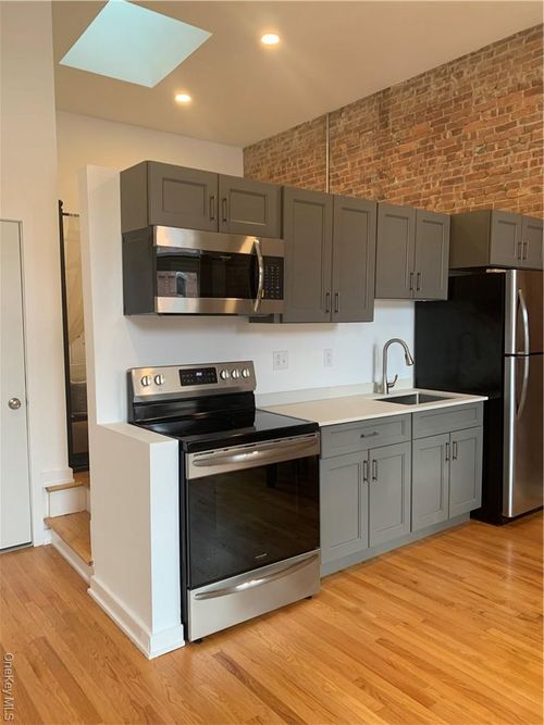 2-444 Main Street, Beacon, NY, 12508 | Card Image