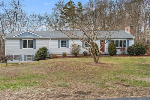 21 Berry Rd, Derry, NH, 03038-4428 | Card Image