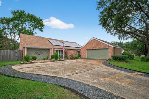 16310 Wall St, Jersey Village, TX, 77040-1272 | Card Image