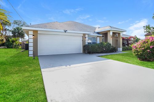 3668 Sw Ballweg St, Port St Lucie, FL, 34953-5012 | Card Image