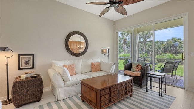 301B2 - 301 Ravinia Cir, Condo with 3 bedrooms, 2 bathrooms and null parking in VENICE FL | Image 11