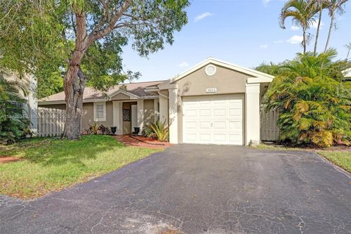 3833 Nw 107th Way, Sunrise, FL, 33351-8109 | Card Image
