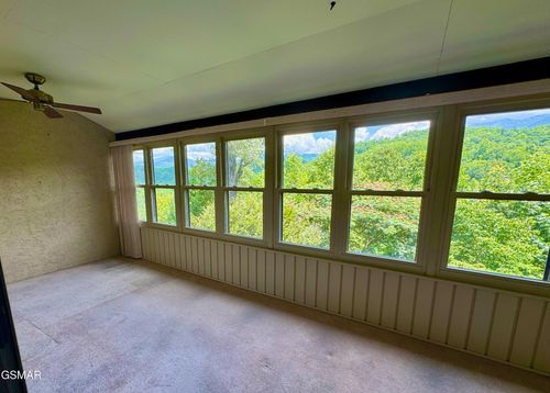 unit-302-224 Woodland Rd, Gatlinburg, TN, 37738-5898 | Card Image