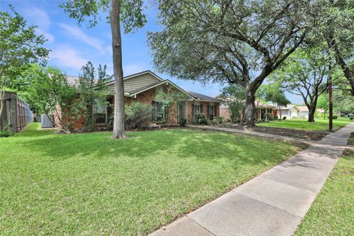 1113 Mossvine Dr, Plano, TX, 75023-4926 | Card Image