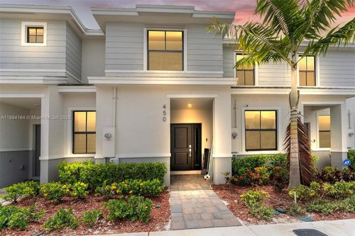 450 Ne 13th St, Florida City, FL, 33034-4897 | Card Image