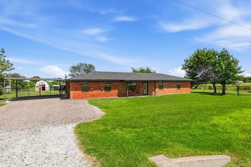 9238 Indian Trl, Sanger, TX, 76266-6248 | Card Image