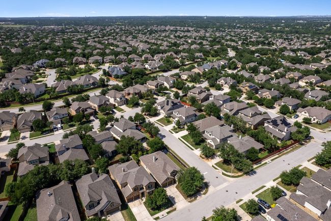 The home is just a short stroll from the Ranch at Brushy Creek pool! | Image 36