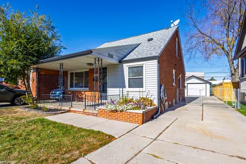 20929 Yale St, Saint Clair Shores, MI, 48081-1866 | Card Image