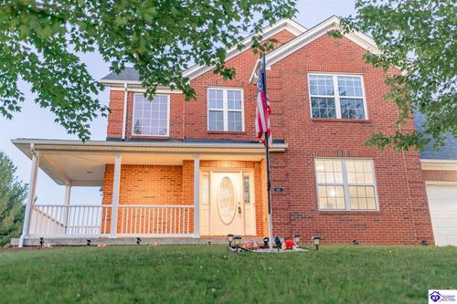 122 Tuscany Ln, Vine Grove, KY, 40175-8402 | Card Image