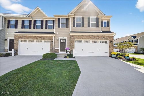 180 Forecastle Trl, Medina, OH, 44256-4324 | Card Image