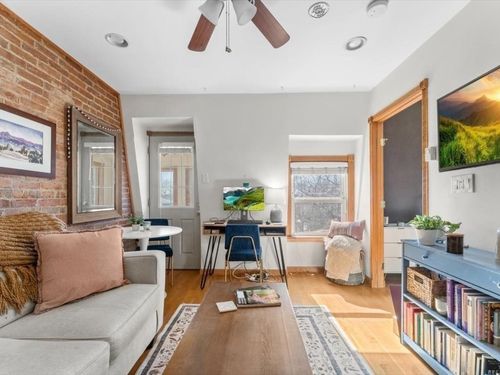 3b-46 Highland Ave, Somerville, MA, 02143-1832 | Card Image