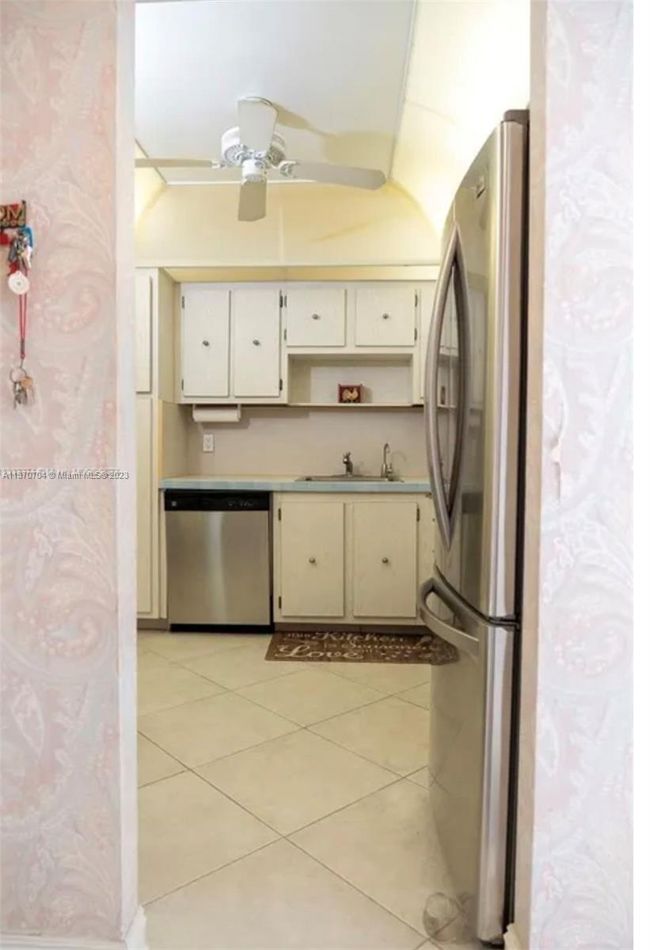 APT-1709 - 3800 S Ocean Dr, Condo with 1 bedrooms, 2 bathrooms and null parking in Hollywood FL | Image 15
