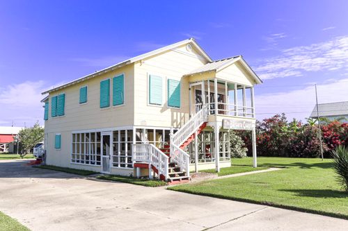 2673 Highway 1, Grand Isle, LA, 70358-9726 | Card Image