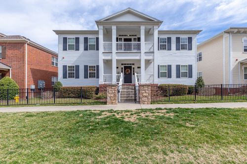 2022 Turning Wheel Ln, Franklin, TN, 37067-8670 | Card Image