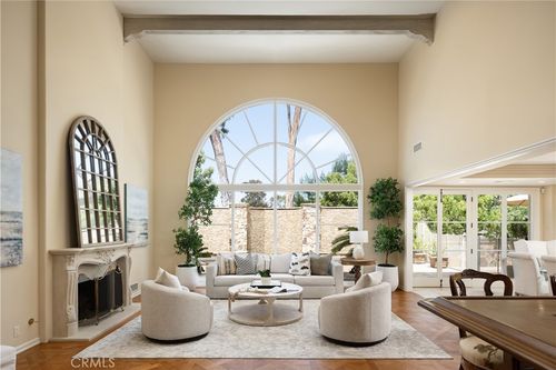 4 Rue Grand Ducal, Newport Beach, CA, 92660-5906 | Card Image