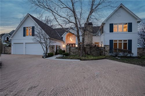 19486 Frazier Dr, Rocky River, OH, 44116-1727 | Card Image
