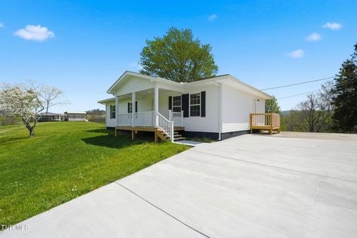 79 Dorado Bottom Rd, Castlewood, VA, 24224-7310 | Card Image
