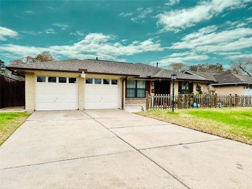 10606 Bucknell Rd, Houston, TX, 77016-2609 | Card Image