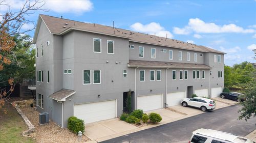 7209 Bassett Ct, Austin, TX, 78741-5401 | Card Image