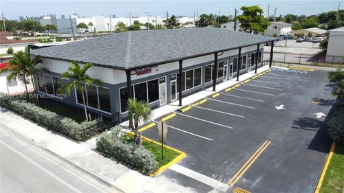 4030 Pembroke Rd, HOLLYWOOD, FL, 33021-8102 | Card Image