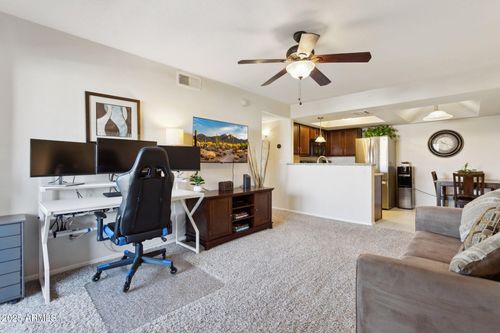 2090-1720 E Thunderbird Rd, Phoenix, AZ, 85022-5770 | Card Image