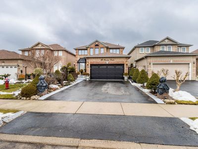 22 Suncrest Dr, House other with 4 bedrooms, 4 bathrooms and 4 parking in Brampton ON | Image 1