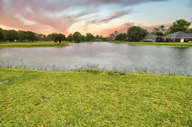 455 Green Meadows Dr, House other with 4 bedrooms, 3 bathrooms and 3 parking in West Columbia TX | Image 26