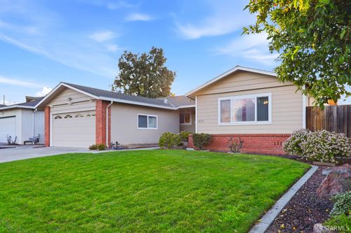 821 Raintree Dr, San Jose, CA, 95129-2145 | Card Image