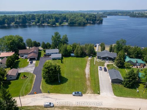 204 Mccullough Lake Dr, Williamsford, ON, N0H2V0 | Card Image