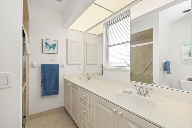 Primary Bathroom Double sink | Image 21