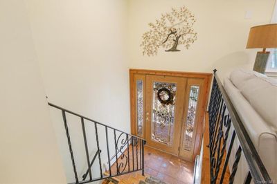 View of entryway | Image 2