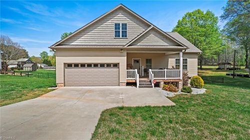 1880 Chestnut Grove Rd, King, NC, 27021-7411 | Card Image
