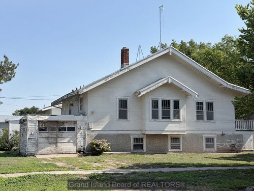220 S Willow, North Platte, NE, 69101 | Card Image