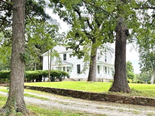 9950 Semora Rd, Semora, NC, 27343-7106 | Card Image