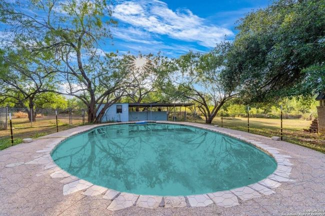 6170 County Road 332, Home with 4 bedrooms, 4 bathrooms and null parking in Jourdanton TX | Image 18
