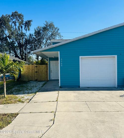 3709 W Malory Court, Cocoa, FL, 32926 | Card Image