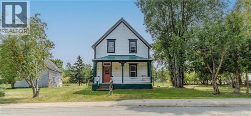 32 Dutch Point Rd, Hampton, NB, E5N5Y8 | Card Image