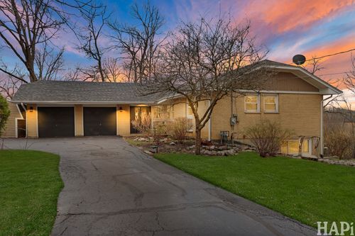 25661 W Blakely Pkwy, Wauconda, IL, 60084-3416 | Card Image