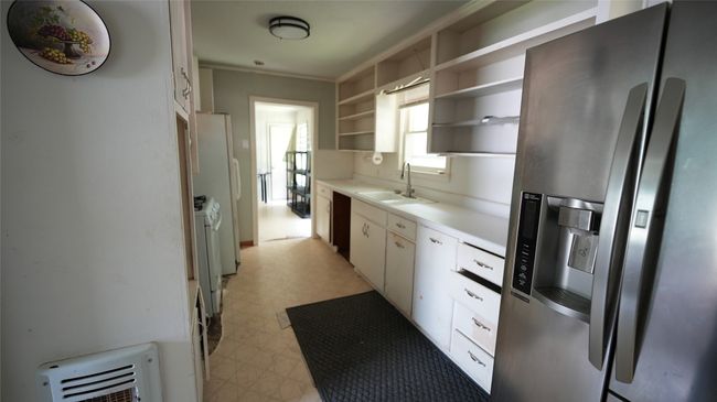 1819 Panhandle St, House other with 3 bedrooms, 2 bathrooms and null parking in Denton TX | Image 8
