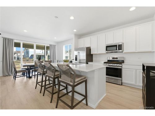 9074 Truckee Ct, Commerce City, CO, 80022-9197 | Card Image